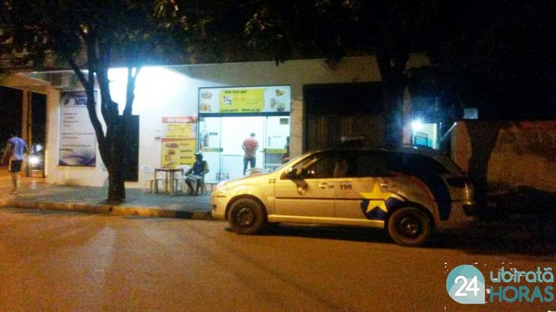 Assaltantes armados invadem e assaltam pela 4º vez pizzaria da Perimetral Sudoeste Foto69396