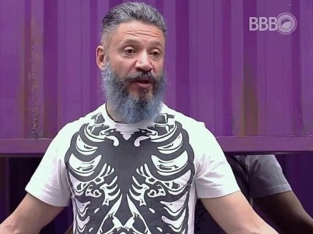 Justiça aceita denúncia e ex-BBB Laércio se torna réu em processo Foto55176