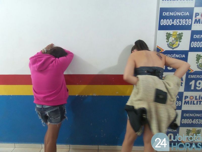 Policia Militar recebe denuncia anônima e prende comerciantes por tráfico de drogas Foto5368