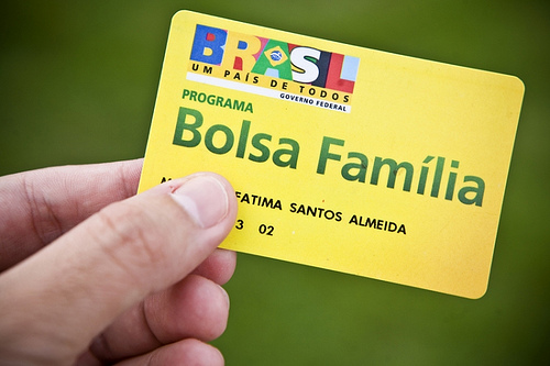 Doações de beneficiários do Bolsa Família para eleições superam R$ 15 milhões Foto78694